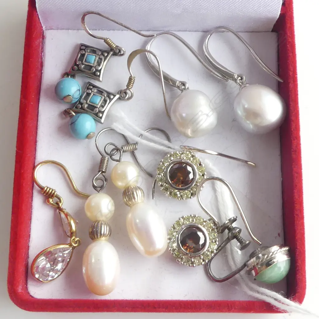 ASST MAINLY SILVER GEM SET EARRINGS mostly pairs  Image 1++
