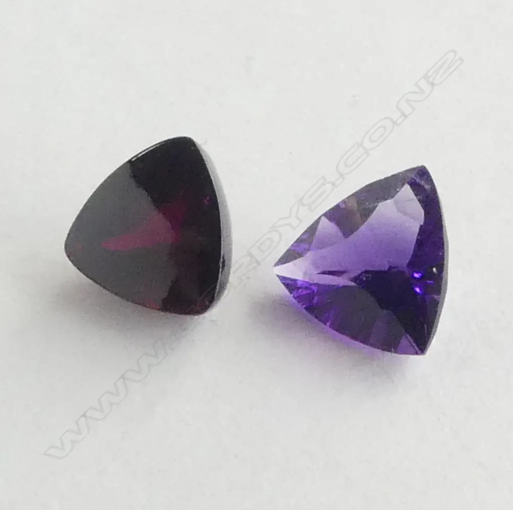 DEEP RICH LASER CUT AMETHYST VVS QUALITY & CABOCHON GARNET Image 1++