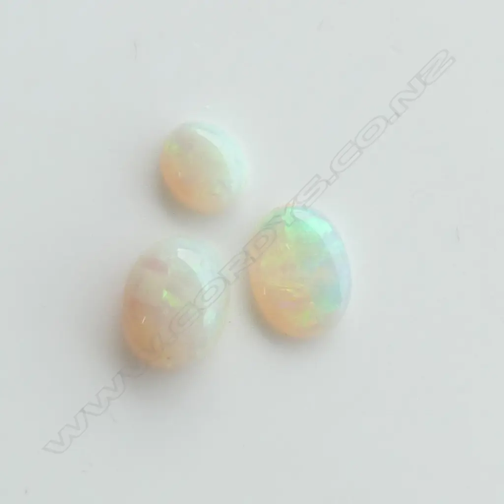3 UNSET CABACHON OPAL GEM STONES Image 1++