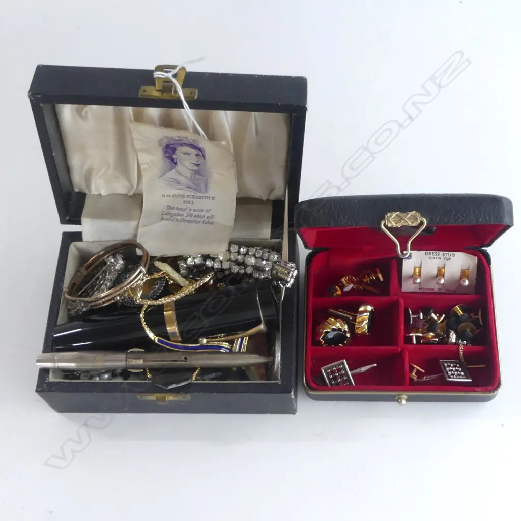 2 BOXES ASST. COSTUME JEWELLERY INCL. 2 PENS Image 1++