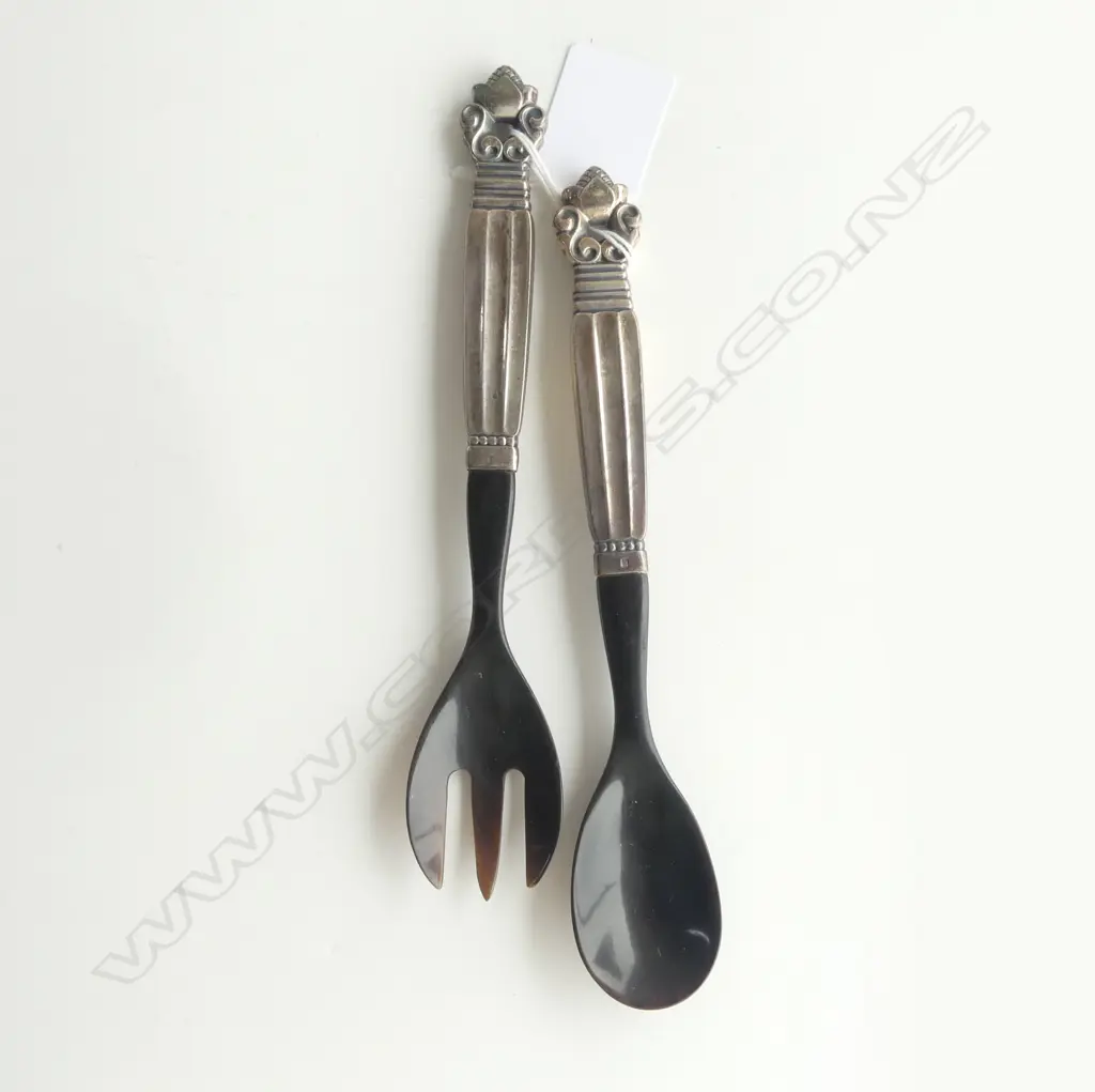 PR DANISH SILVER & HORN GEORG JENSEN ACORN PATTERN SERVERS  Image 1++