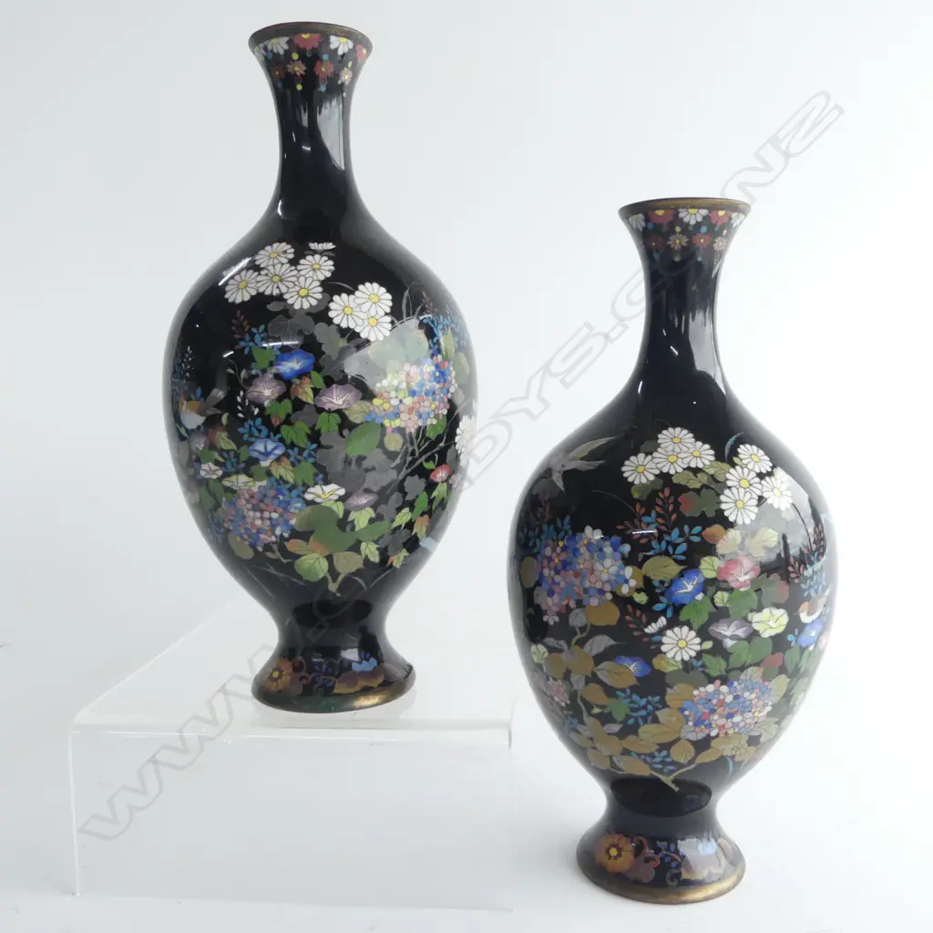 PAIR OF JAPANESE CLOISONNE VASES (slight scratch to one) Image 1++