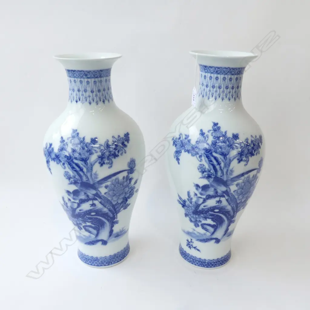 PR LG ORIENTAL B/W VASES H.465mm Image 1++