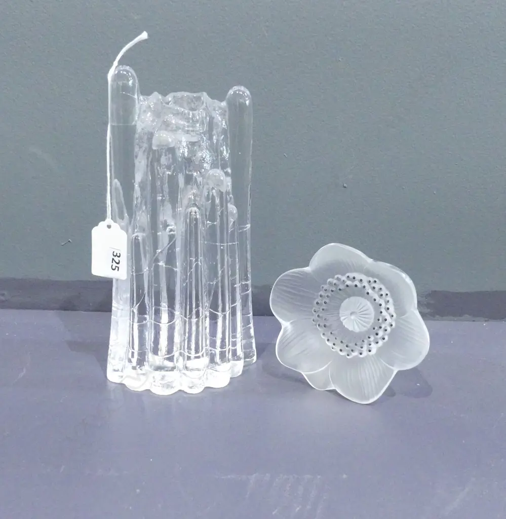 LALIQUE FLOWER 110mm dia + SWEDISH ART GLASS CANDLE HOLDER H.195mm Image 1++