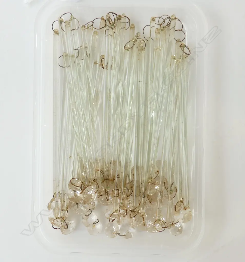 37 FACETED CRYSTAL STRING DROPS, L.170MM   Image 1++