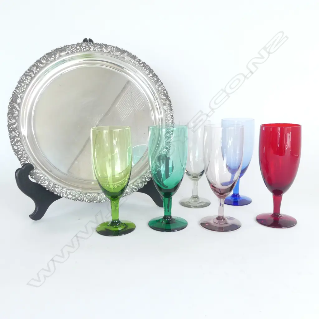 HEAVY EP TRAY & 6 RETRO COLOURED WINE GLASSES H160MM Image 1++