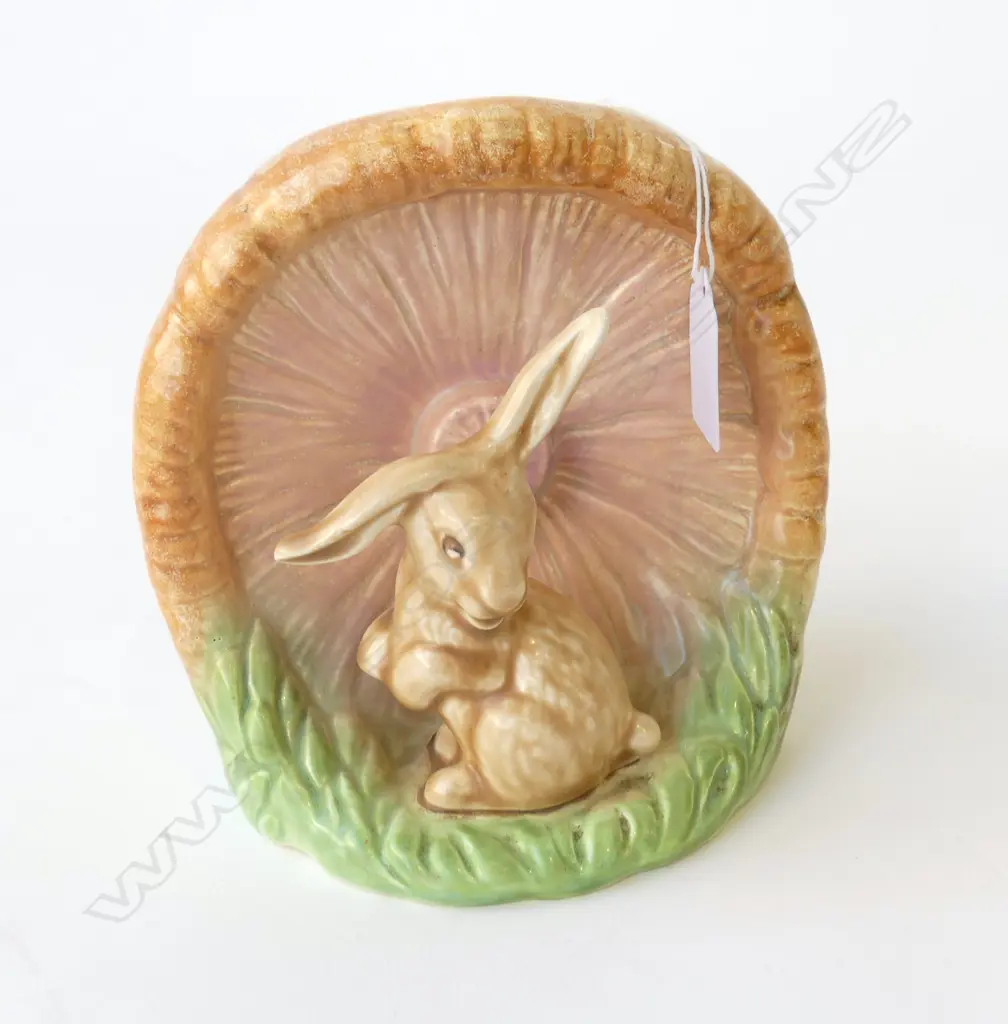 SYLVAC BUNNY VASE #1510 MADE IN ENGLAND, H.150MM W.150MM D.110MM Image 1++