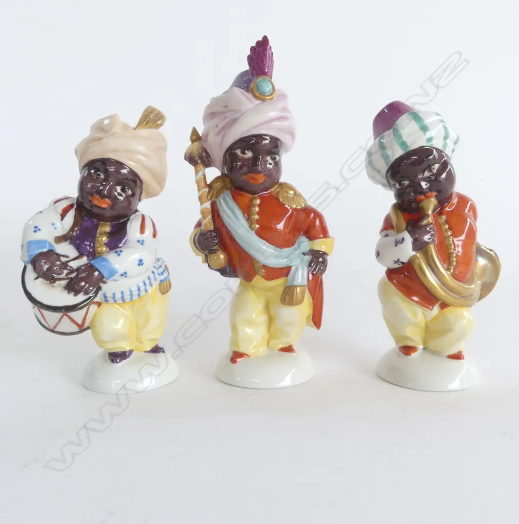 3 GERMAN PORCLAIN BLACKAMOORE MUSICIONS H130MM Image 1++