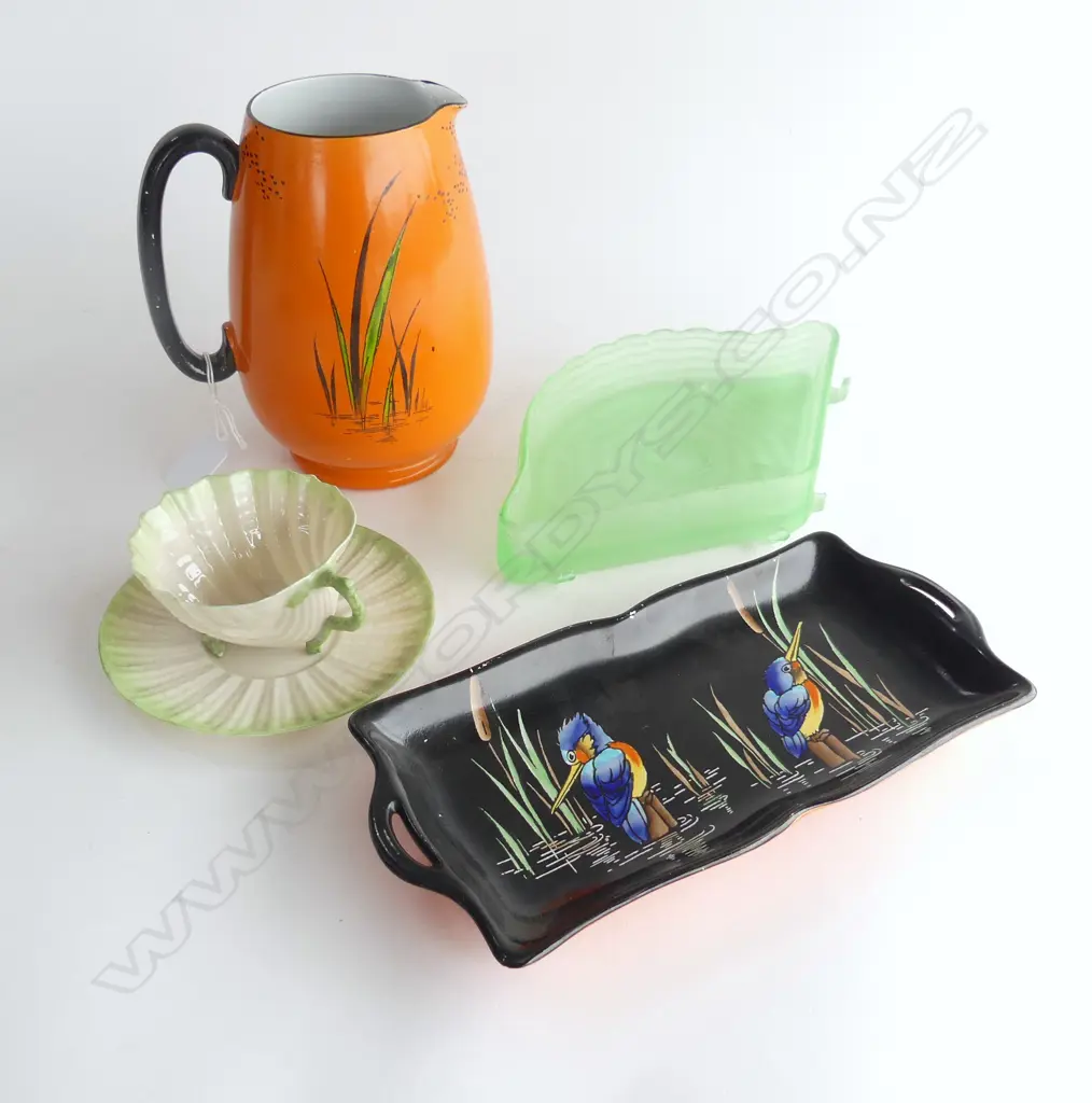 4 PCES; SHELLEY JUG & TRAY W.255mm + BELLEEK C/S, DECO GREEN URANIUM GLASS BOWL AF Image 1++