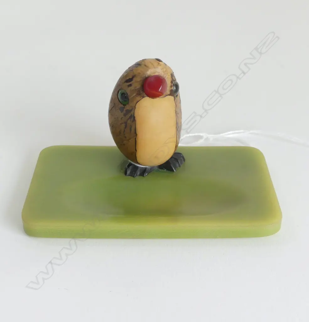 NUT BIRD IN THE STYLE OF HENRY HOWELL 1920S H60MM Image 1++