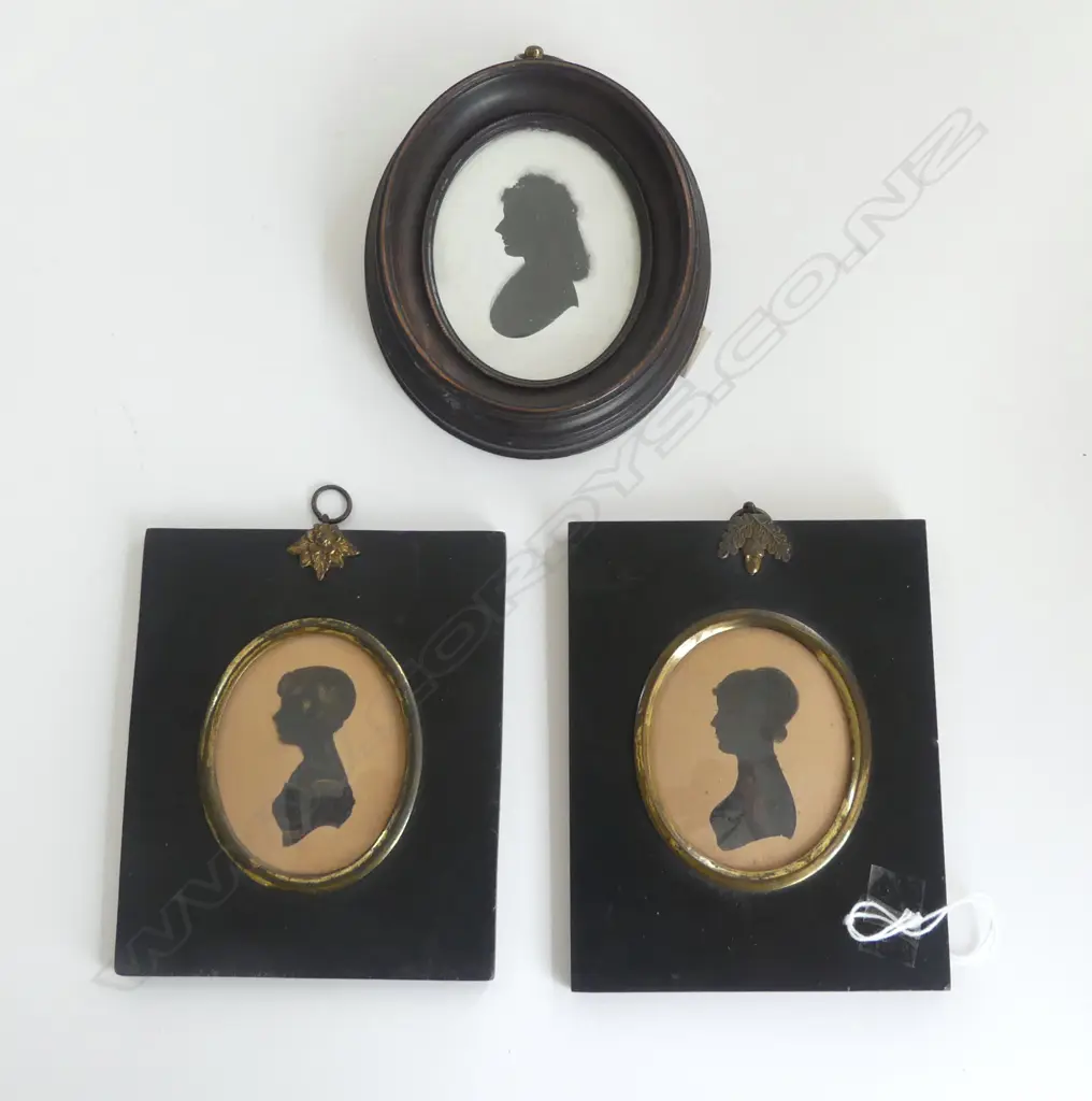 3 GEO FRAMED MINITURES COMES WITH FAMILY HISTORY H140  W110MM Image 1++