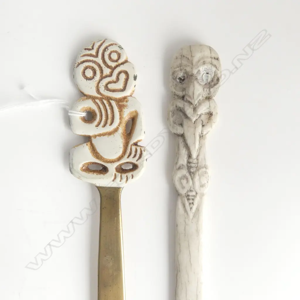 MAORI CARVED BONE FORK/COMB + BRASS LETTER KNIFE w tiki end L.235mm Image 1++