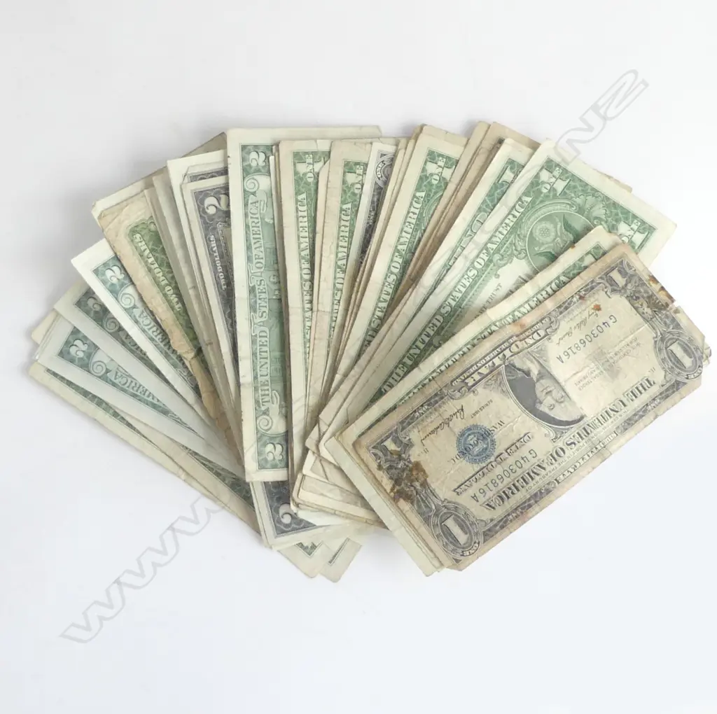 $201 of USA OLD BANK NOTES: 2 X $50 + 30 X $2 + 41 X $1 Image 1++