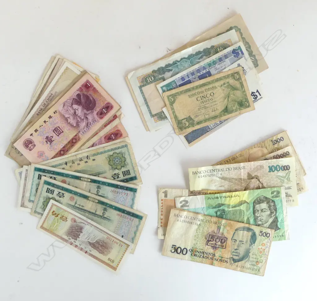 40 ASST. WORLD BANK NOTES, ASIAN & BRAZILIAN Image 1++