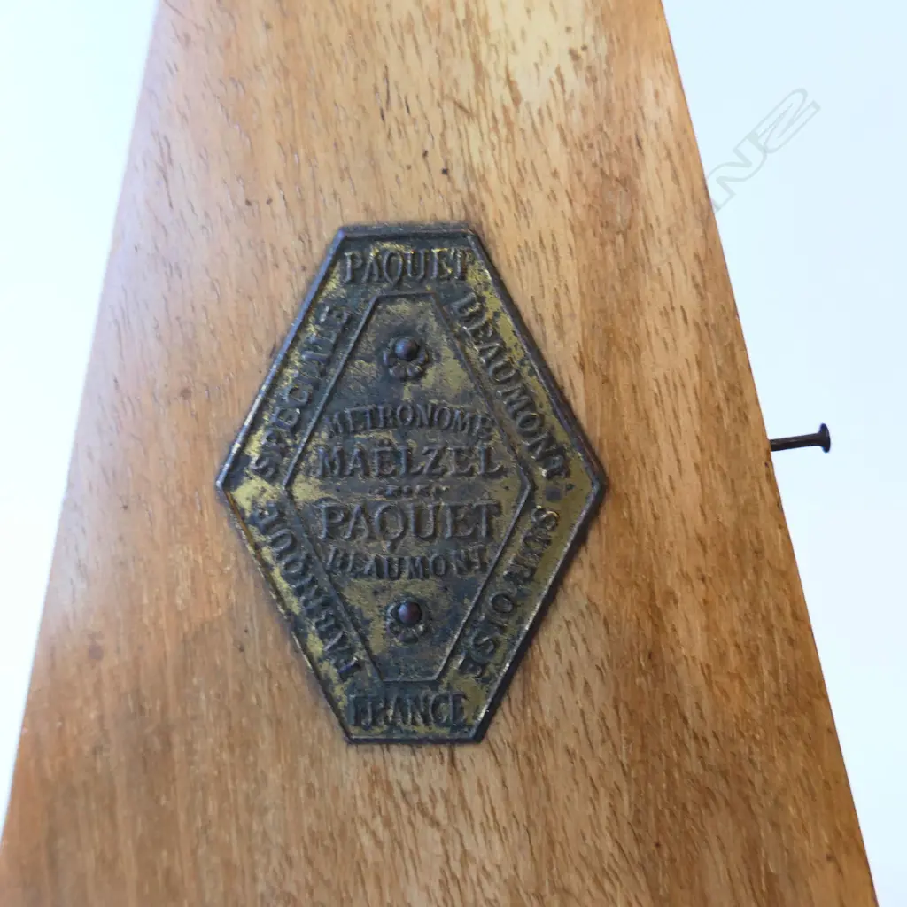 VINTAGE FRENCH WOOD METRONOME H230MM Image 1++