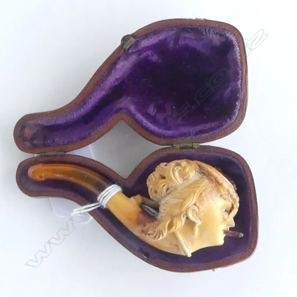 ANTIQUE CASED MEERSCHAUM 7 AMBER  LADY PIPE L100MM Image 1++