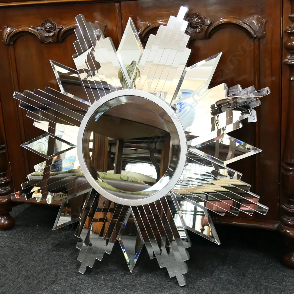 DECO STYLE STAR MIRROR (SOME BREAKS) 840mm dia Image 1++
