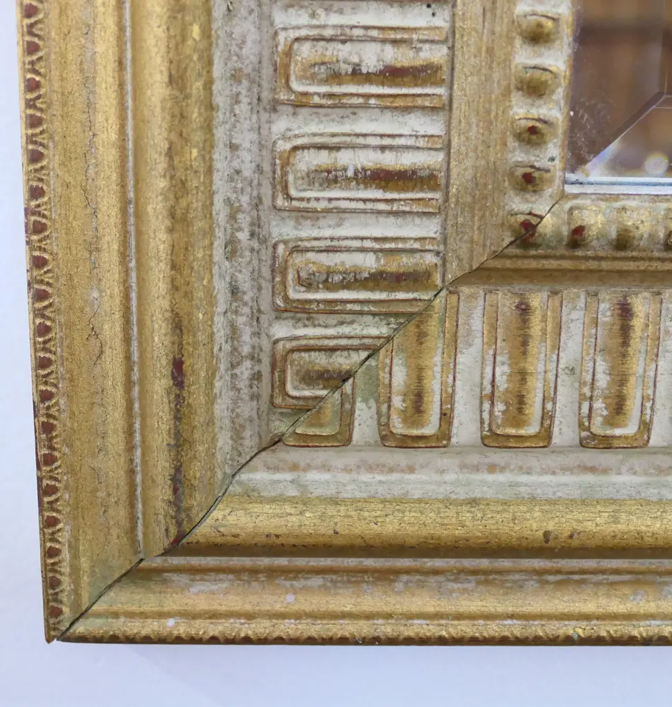 GILT FRAMED MIRROR 965x660mm Image 1++