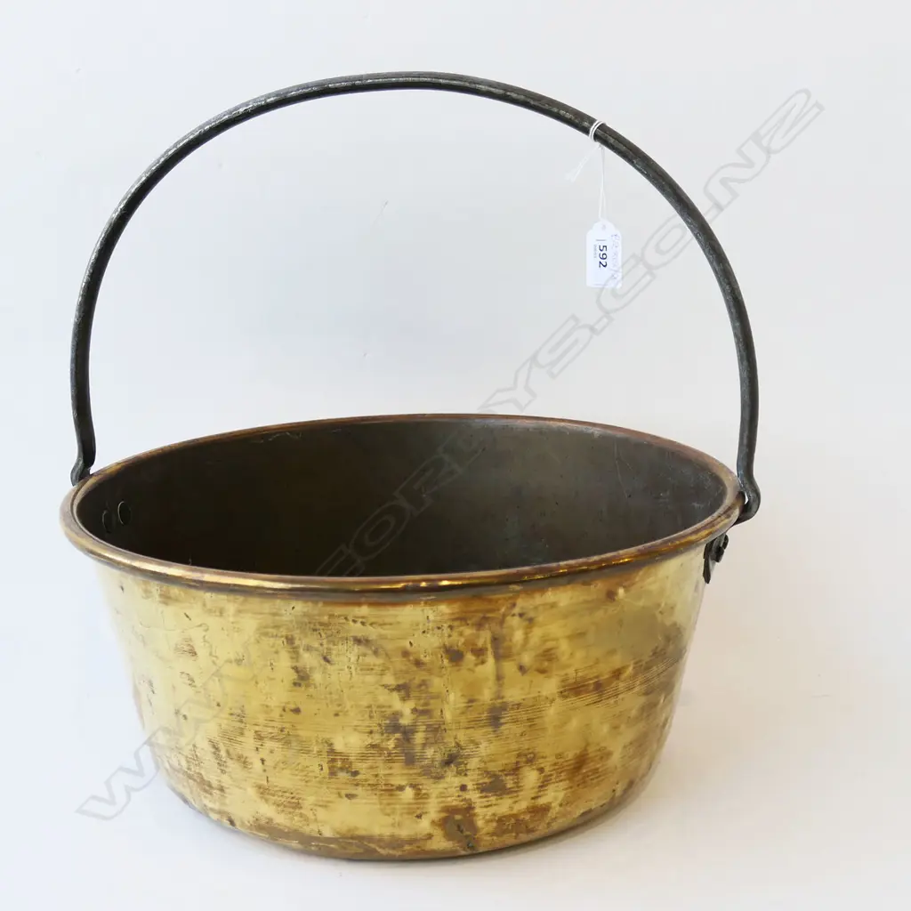 VINTAGE COPPER POT 375mm dia Image 1++