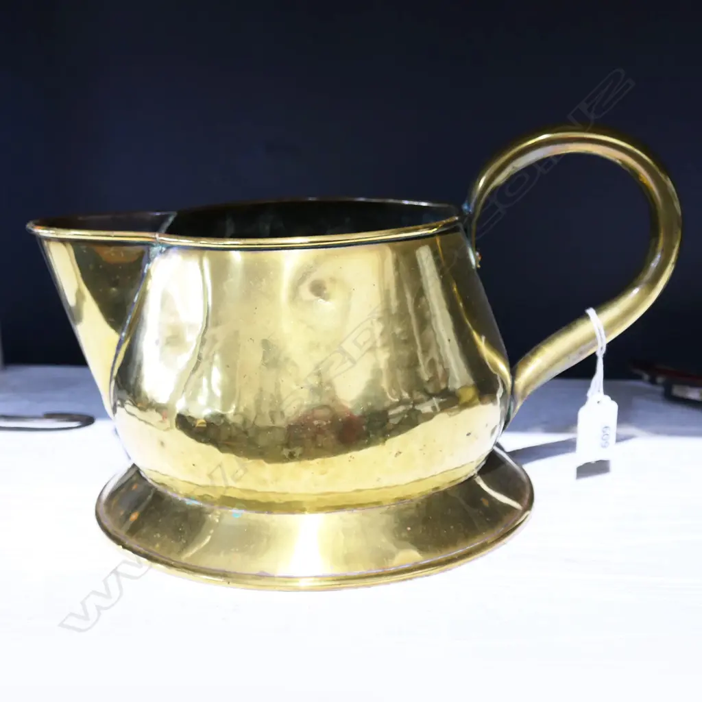 VINTAGE COPPER JUG 230mm dia Image 1++
