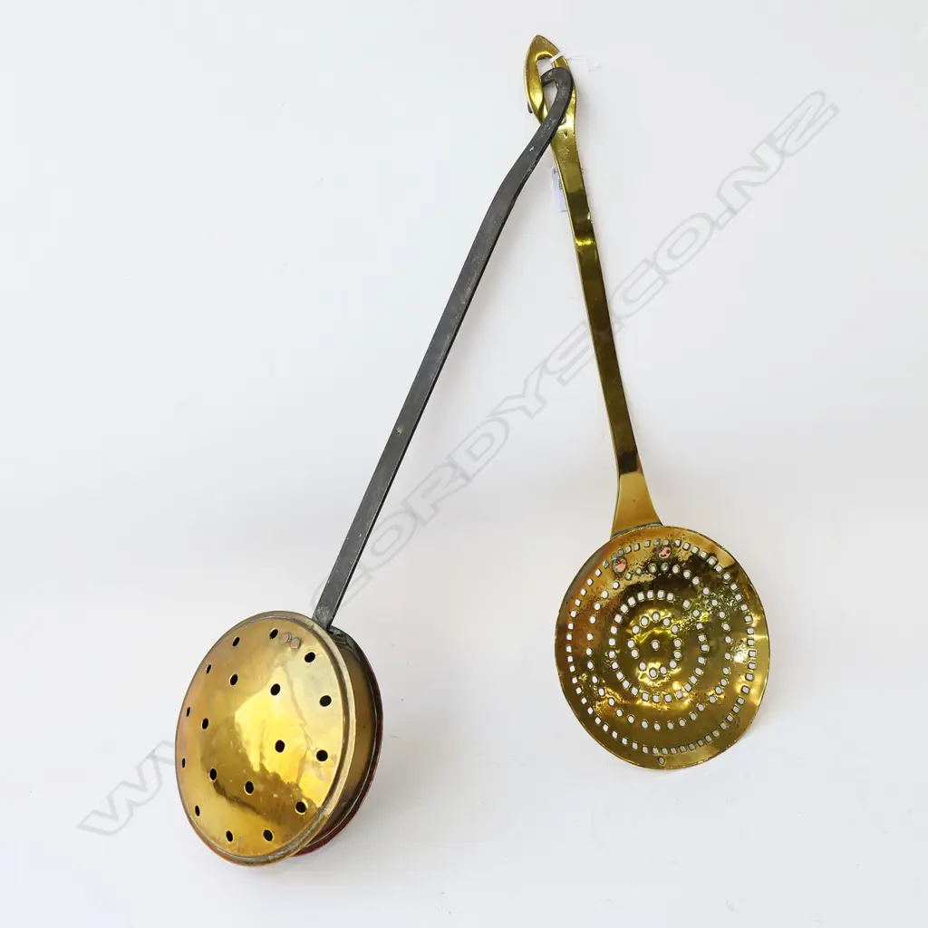 VINTAGE COPPER LONG HANDLED PAN & SLOTTED SPOON L.560mm Image 1++