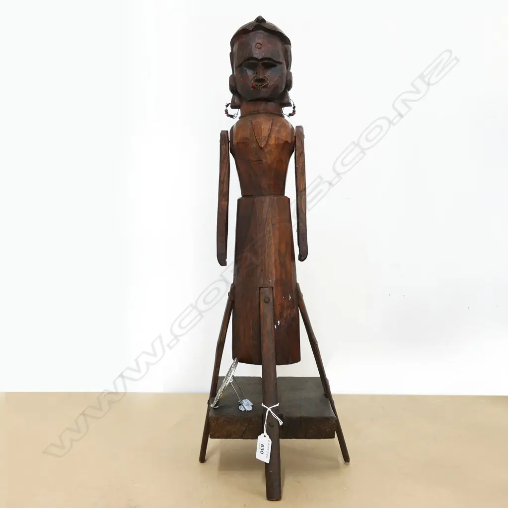 CARVED WOOD VINTAGE ARTICULATED ETHNIC FIGURE H640MM Image 1++