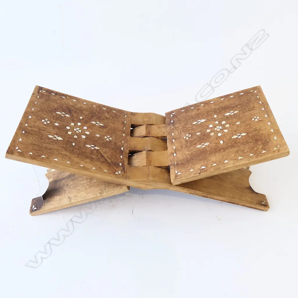 SALOMON ISLAND BOOK REST WITH MOTHER INLAY DECORATION, L.440MM Image 1++