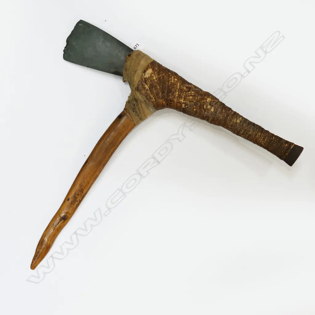 PNG WOOD HAFTED STONE HEADED AXE L440MM Image 1++