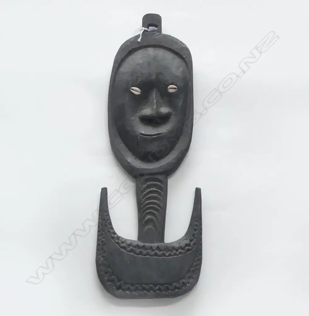 A WOODEN P.N.G CARVED FOOD HOOK L 520 MM Image 1++