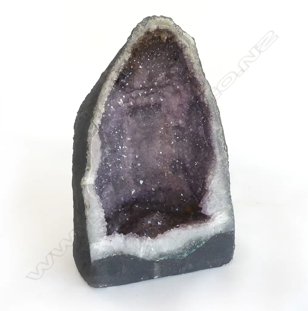 AMETHYST CATHEDRAL GEODE H.390mm Image 1++