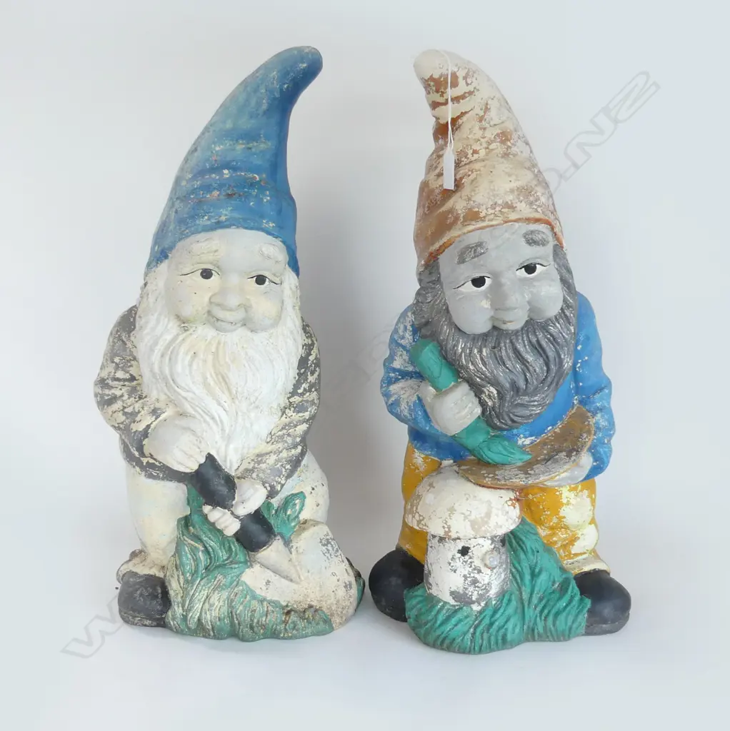 2 SLIPCAST GARDEN GNOMES H.580mm Image 1++
