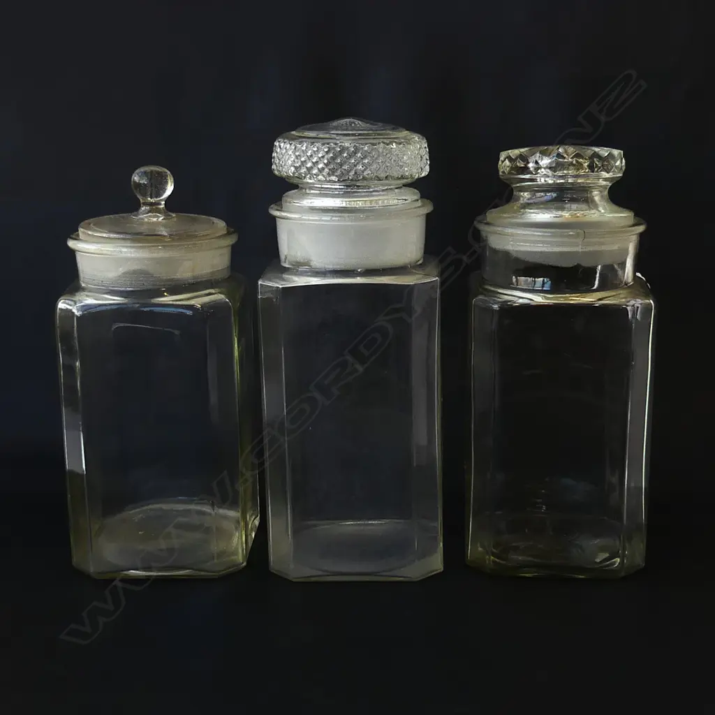 THREE ANTIQUE GLASS LIDDED LOLLY JARS, H.270MM-300MM Image 1++