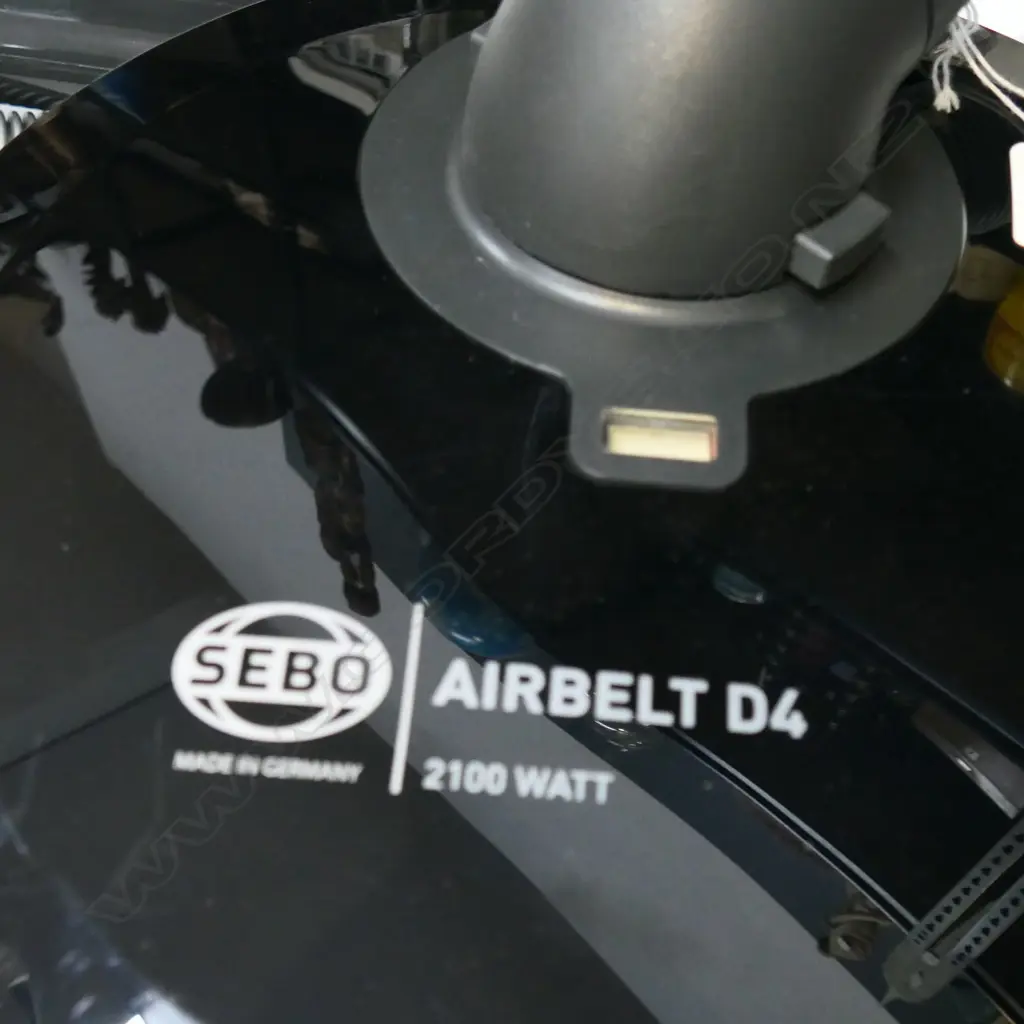 SEBO VACUUM CLEANER Image 1++