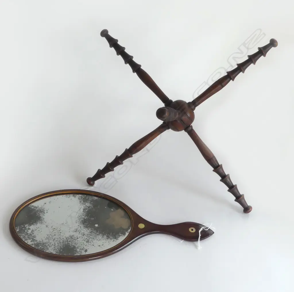 GEO HAND MIRROR C1820 L340MM & GEO BOWL STAND TURNED WOOD H240MM Image 1++