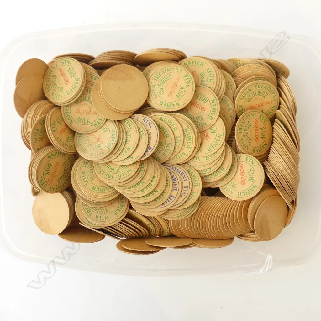 LARGE QUANTITY OF VINTAGE NAPIER NZ MILK TOKENS Image 1++
