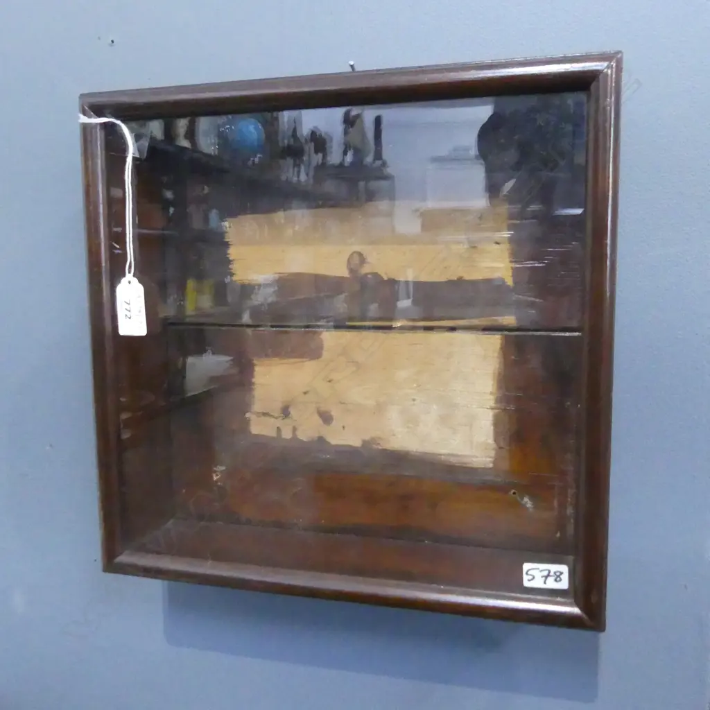 ANTIQUE MAHOGANY SMALL WALL DISPLAY BOX 300mm Image 1++