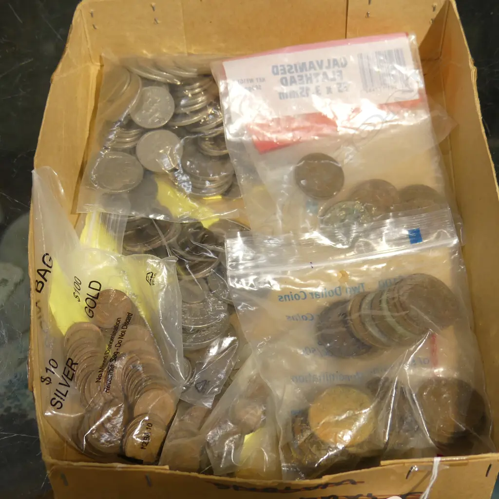 ASST. WORLD COINS Image 1++
