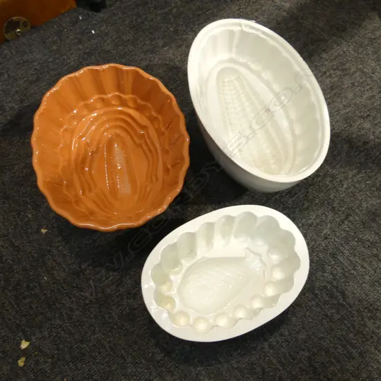 3 CERAMIC JELLY MOULDS; 2 CORN, 1 PINEAPPLE (COPELAND) W.230mm