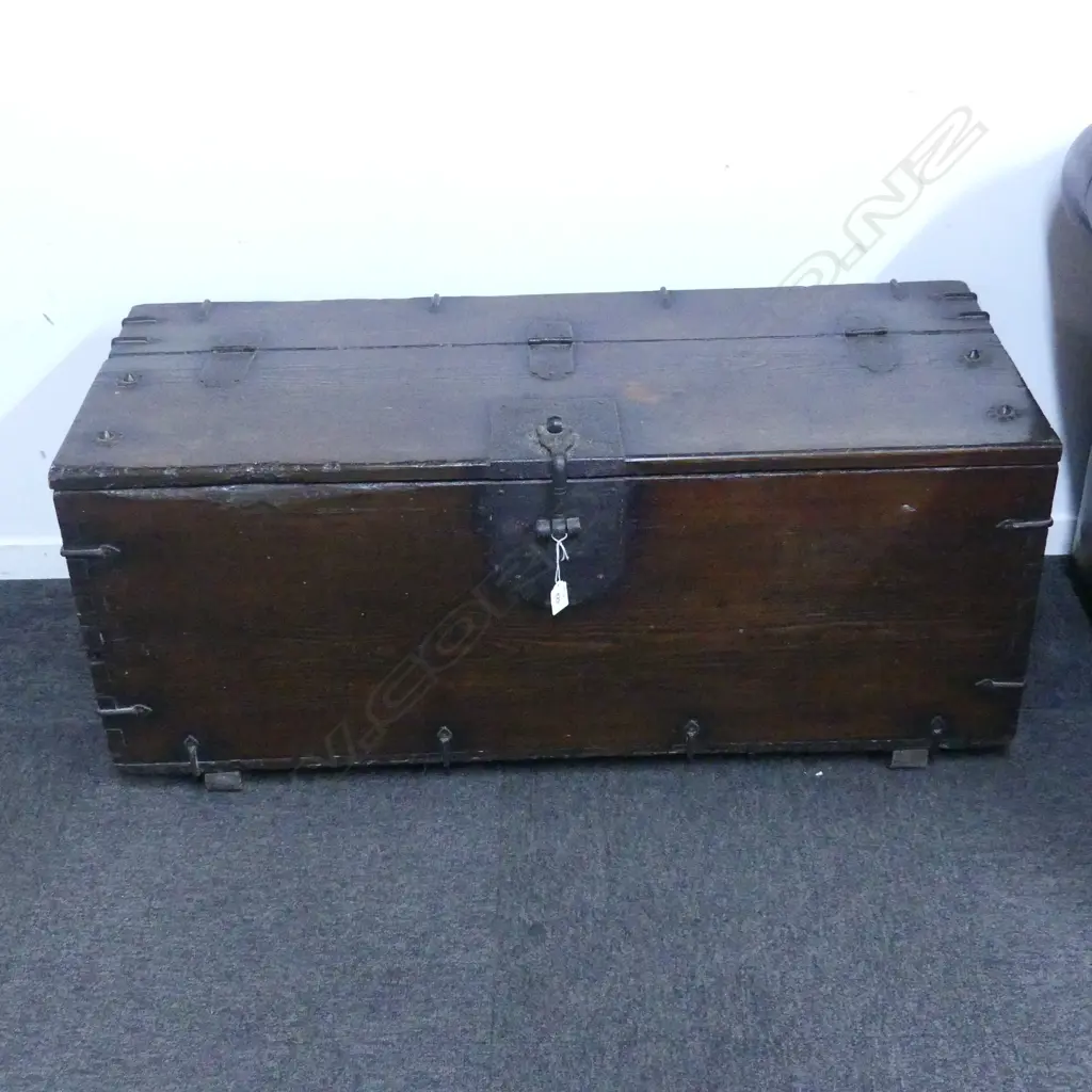 ANTIQUE WOODEN CHEST 1030x430x450mm Image 1++