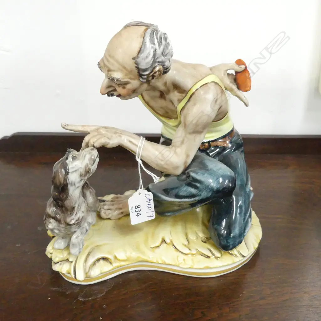 DRESDEN MAN w. DOG H.245mm (DOG NOSE CHIPPED) Image 1++