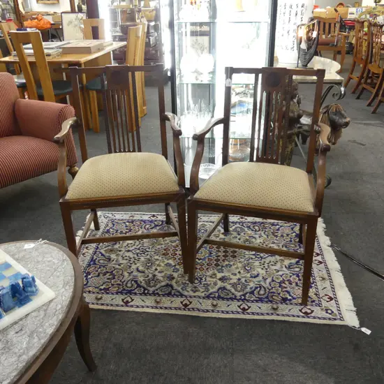 2 ARMCHAIRS