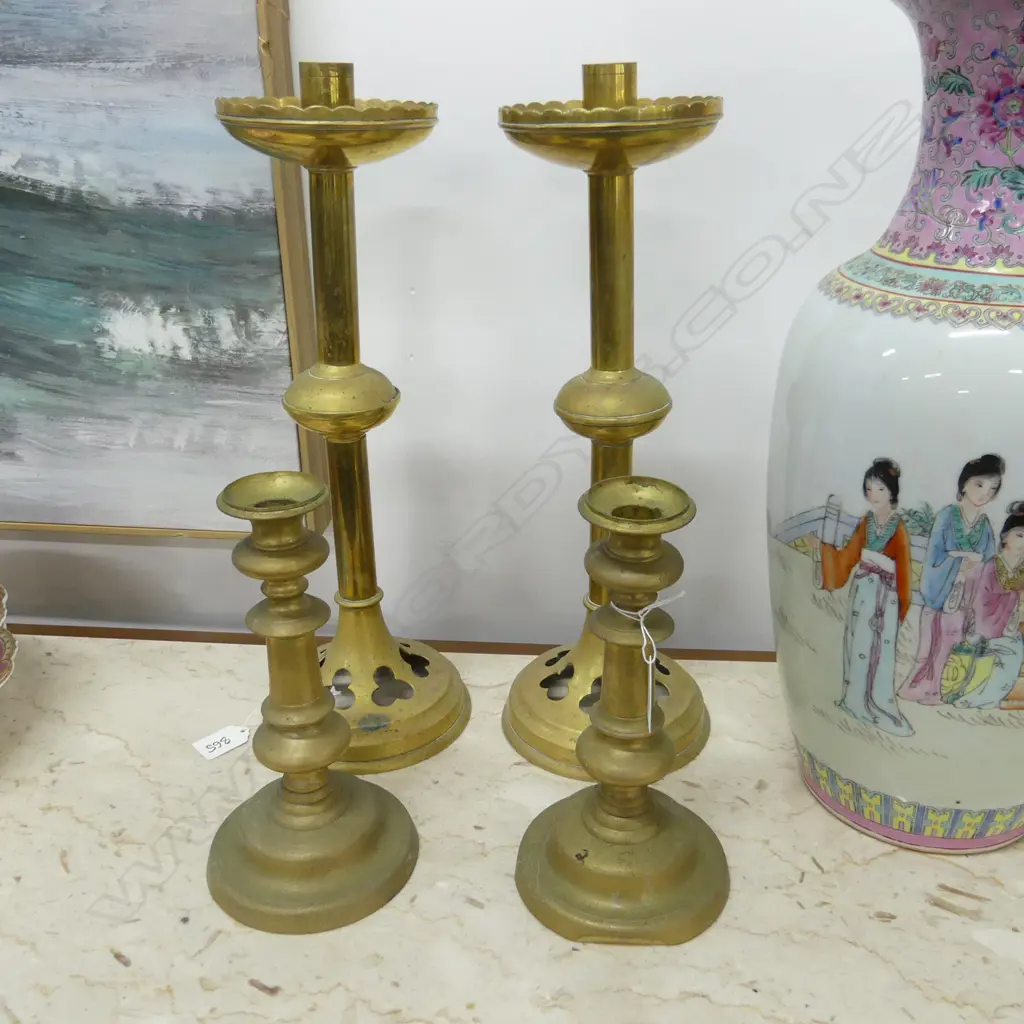 2 PR VINTAGE BRASS CANDLESTICKS H.230mm & 420mm Image 1++