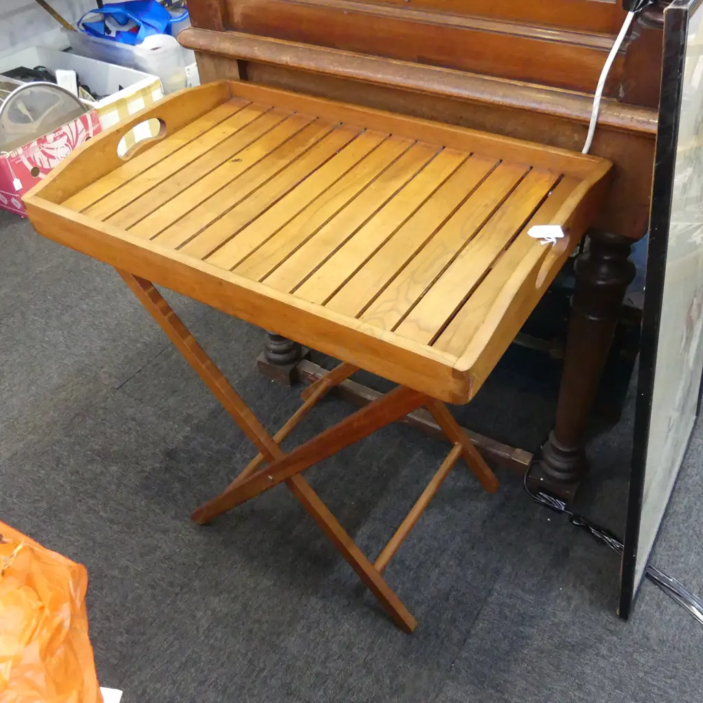 WOODEN FOLDING TRAY TABLE Image 1++