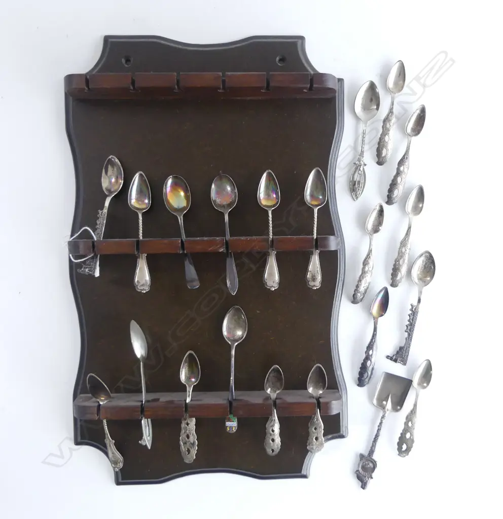 SPOON RACK AND COLLECTION CONT SIL SPOONS Image 1++