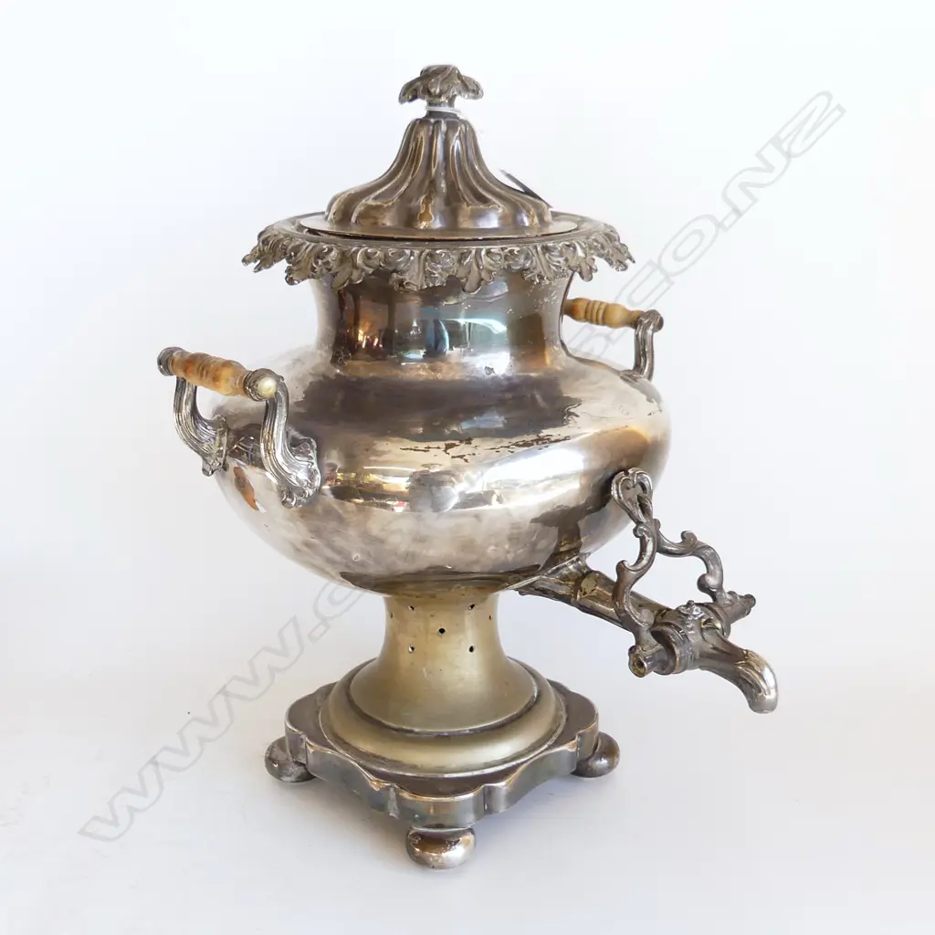 WMIV OLD SHEFFIELD PLATE SAMOVAR c1820 crested. Showing some wear Image 1++