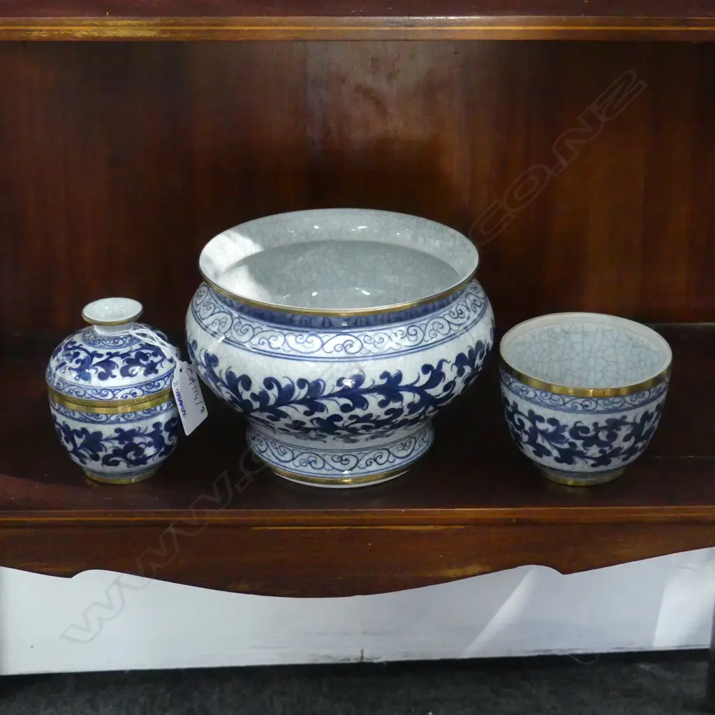 3 PCES CHINESE B/W CERAMICS 160mm dia Image 1++
