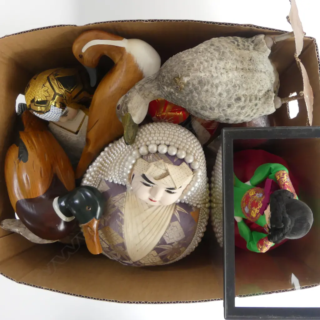 ASST. ORIENTAL ITEMS; DUCKS, DOLLS ETC Image 1++