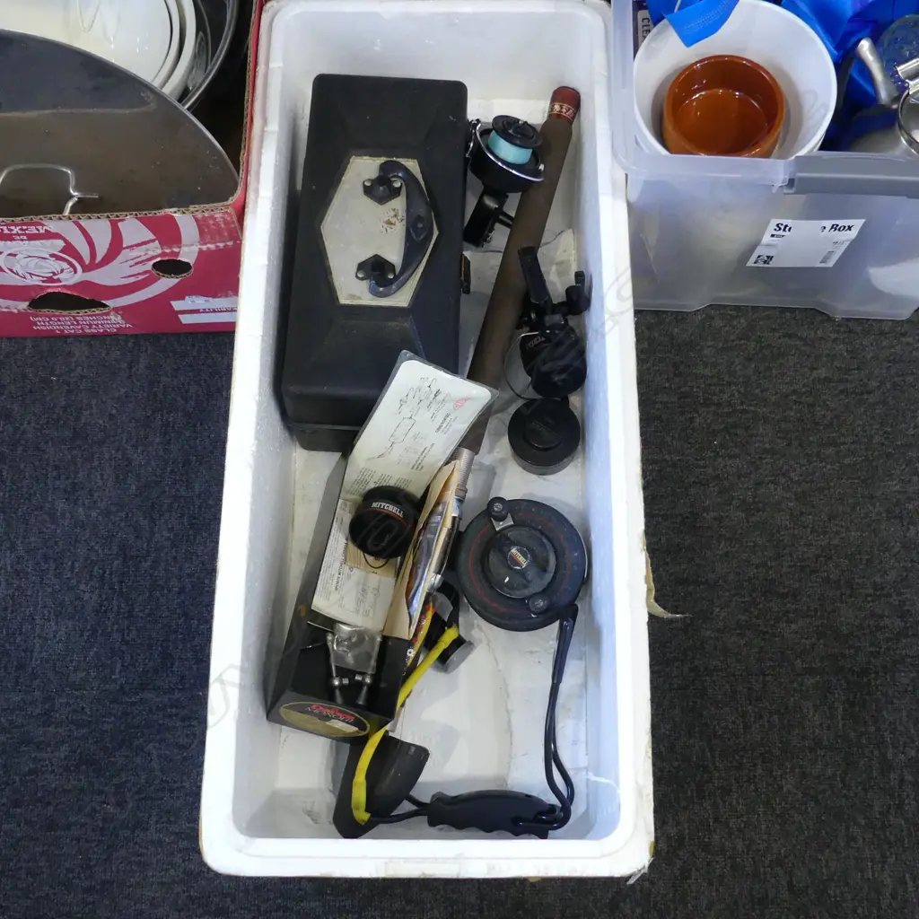 BOX LOT FISHING ROD REELS TACKLE ETC Image 1++