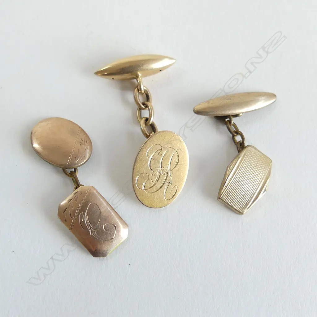 3 GOLD CUFFLINKS; 1 15ct 4.7gms, 2 NOT MARKED Image 1++
