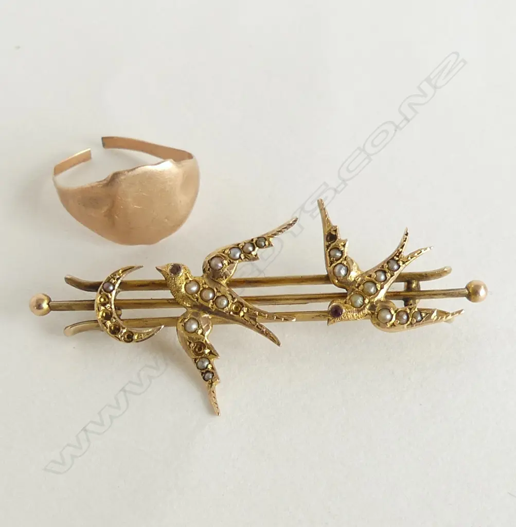 2 PCES SCRAP GOLD; 9ct RING & BAR BROOCH 9.2gms Image 1++